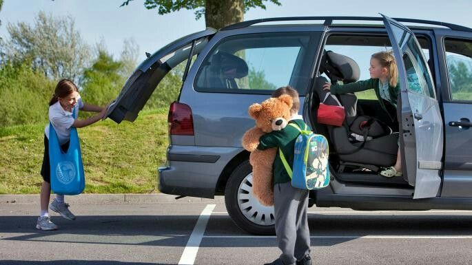 Safe School Runs Aveley with Airport transfers Thurrock