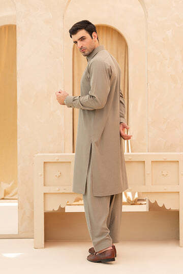 Kurta Pajama for Every Season – A Style Essential by Zarlay
